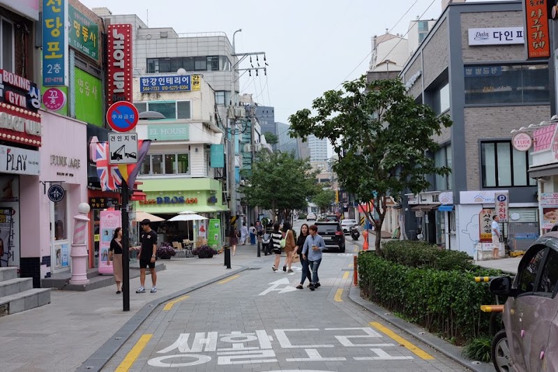 Apgujeong Rodeo Street