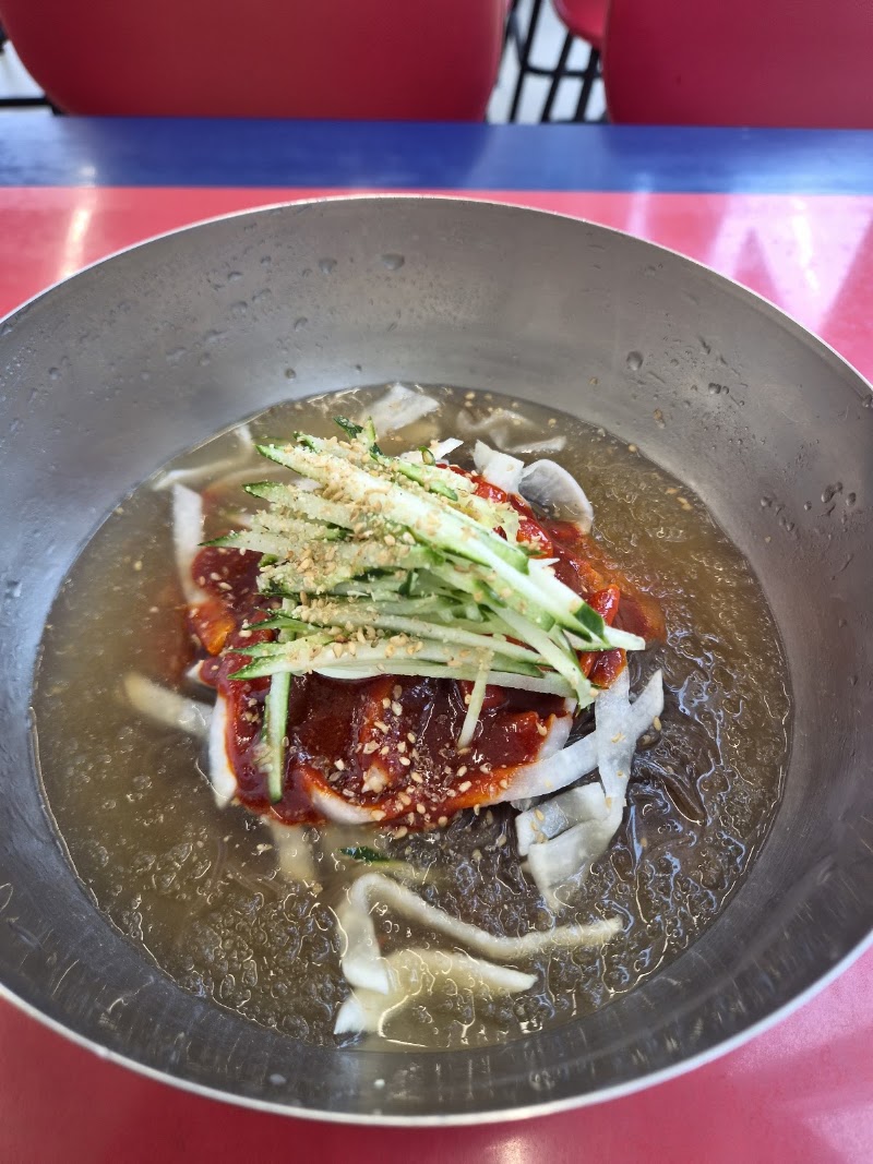 Donga Naengmyeon