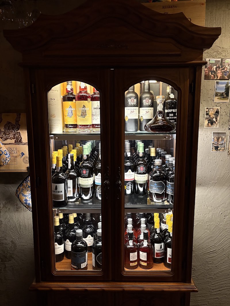 FOTO Studio Winebar