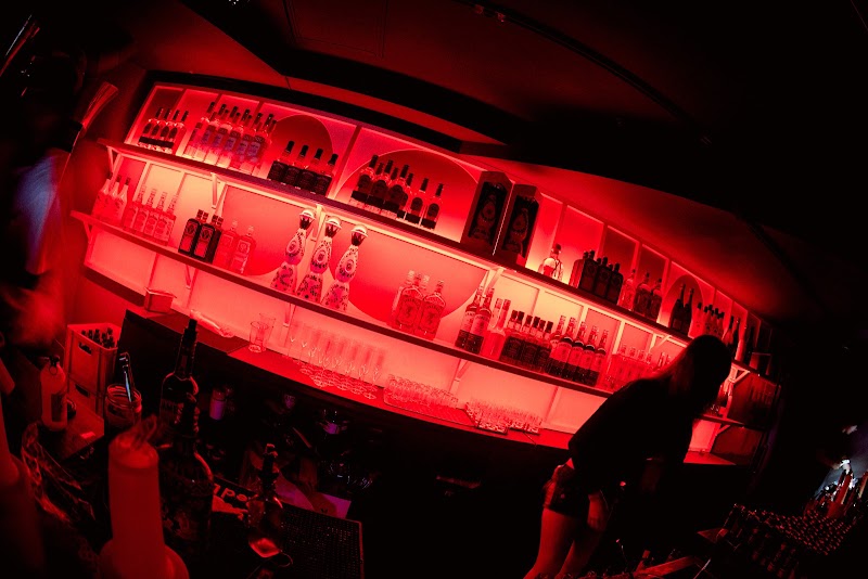Henz Club