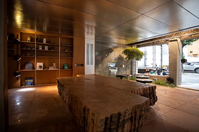 Travertine Hannam